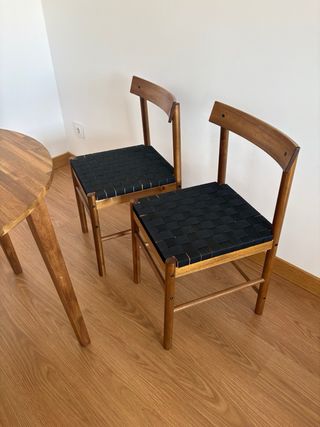 Mesa y 2 Sillas Madera