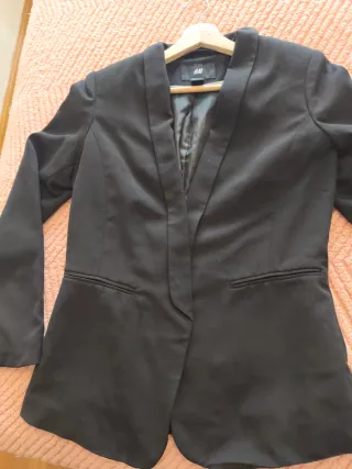 Americana H&M Talla 38 Negra