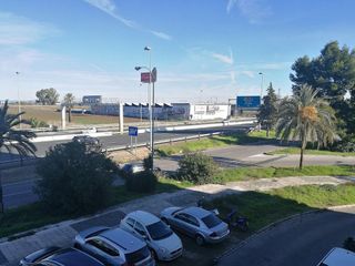 Oficina en alquiler en Palacio de Congresos - Urbadiez - Entrepuentes en Sevilla