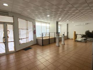 Local comercial en alquiler en Viñuela - Rescatado en Córdoba