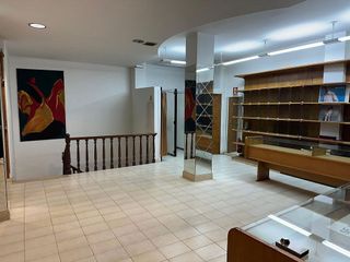 Local comercial en alquiler en Centro en Ourense