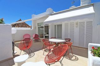 Ático en alquiler en Playa de la Fontanilla en Marbella