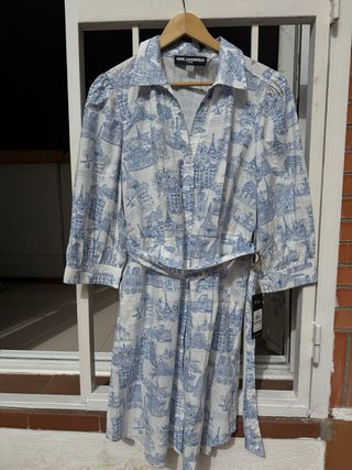 Vestido Karl Lagerfeld estampado París