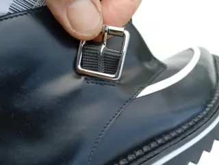 Mocassini Karl Lagerfeld fibbia neri bianchi