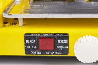 Affettatrice gialla Omre Quick Mill anni '70