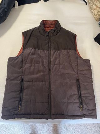 Chaleco reversible sin mangas