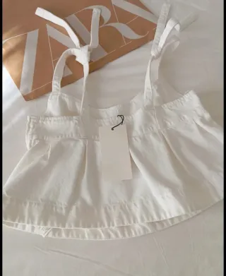 Top denim blanco Zara