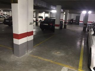 Garaje en venta en Colores - Entreparques en Sevilla