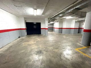 Garaje en venta en Carlos Haya en Málaga