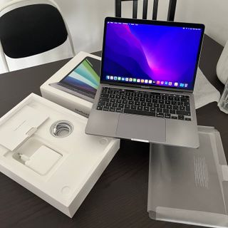 MacBook Pro 13,3” M1 – 16GB RAM – 256GB SSD – Gris
