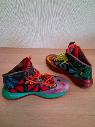 Zapatilla Baloncesto LeBron X MVP Nike Multicolor