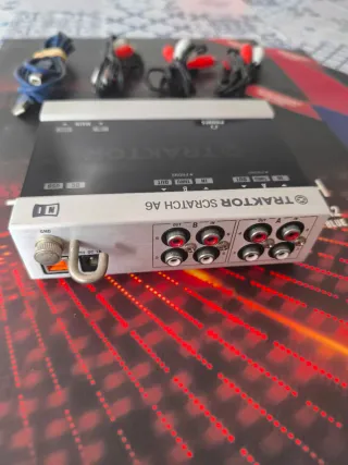 Traktor Scratch A6 + Vinilos Timecode + Licencia