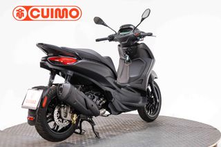 PIAGGIO BEVERLY 300 HPE