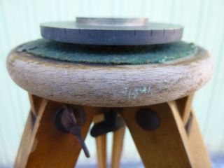 Trípode de madera vintage y ligero