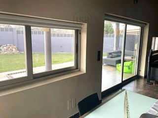 Chalet en venta en Baza