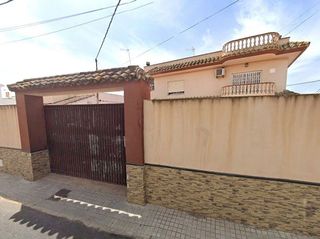 Casa adosada en venta en Santuario - La Laguna en Chipiona