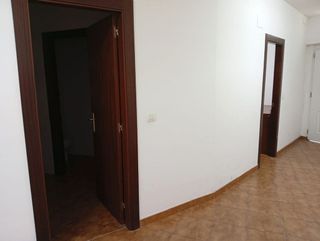 Local comercial en venta en El Llano en Gijón