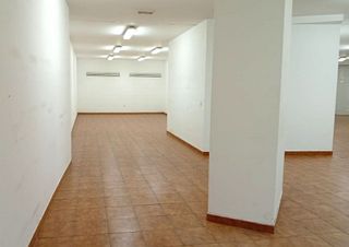 Local comercial en venta en El Llano en Gijón