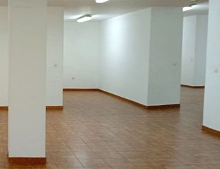 Local comercial en venta en El Llano en Gijón