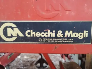 Plantadora Checchi & Magli