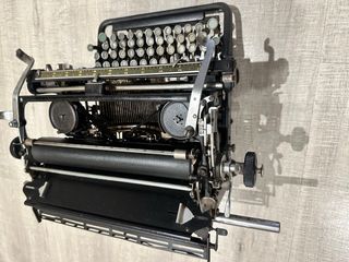 Máquina de escribir antigua