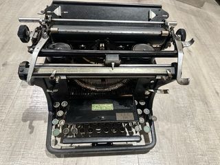 Máquina de escribir antigua
