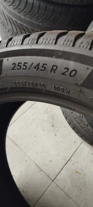 4 Neumáticos Michelin CrossClimate 255/45/20 105W