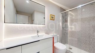 Piso en venta en Ciutat Jardí en Valencia