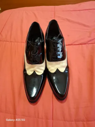 Scarpe Cesare Paciotti donna n.37 vernice bicolore