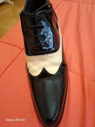 Scarpe Cesare Paciotti donna n.37 vernice bicolore