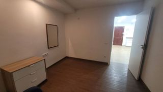 Local comercial en alquiler en Joc de la Bola - Camps d'Esports - Ciutat Jardí - Montcada en Lleida