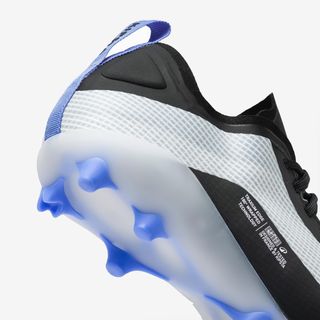 Botas de fútbol traxium edge ag/fg cosmos