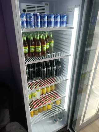 Nevera expositora refrigerada
