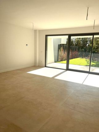 Casa adosada en venta en El Faro de Calaburra - Chaparral en Mijas