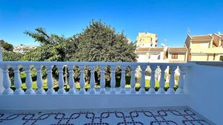 Casa adosada en venta en Playa del Cura en Torrevieja