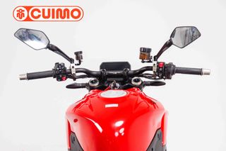 DUCATI STREETFIGHTER V2