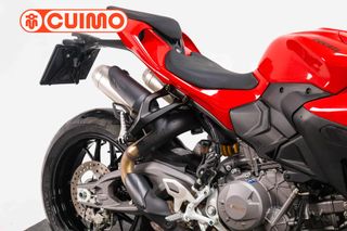 DUCATI STREETFIGHTER V2