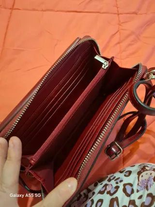 Borsa Carpisa similpelle burgundy con borchie