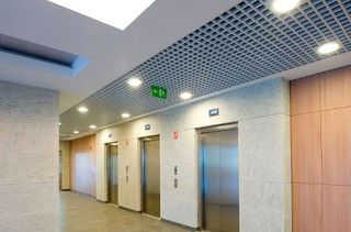 Oficina en alquiler en Las Tablas en Madrid