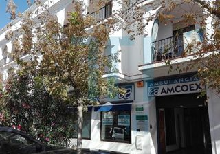 Local comercial en alquiler en Llerena