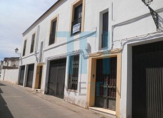 Local comercial en alquiler en Llerena