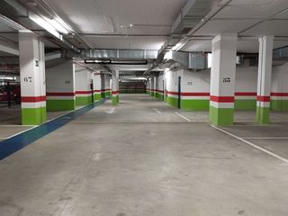 Garaje en alquiler en Martín Carpena - Torre del Río en Málaga