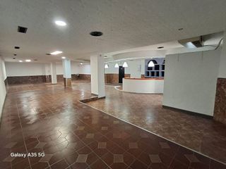 Local comercial en alquiler en Silla