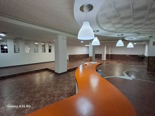 Local comercial en alquiler en Silla