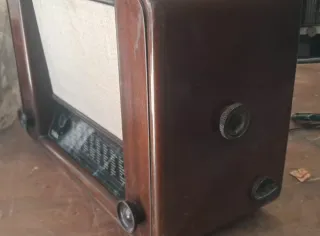 Radio Vintage SABA Madera