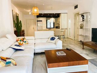 Piso en alquiler en Puerto Banús en Marbella