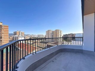 Piso en alquiler en Parque Mediterráneo - Santa Paula en Málaga