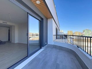 Piso en alquiler en Parque Mediterráneo - Santa Paula en Málaga