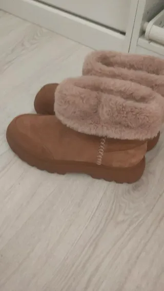 Botas Stradivarius Marrones con Forro