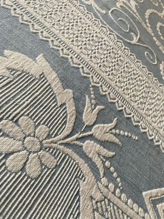 Copriletto primaverile azzurro e bianco